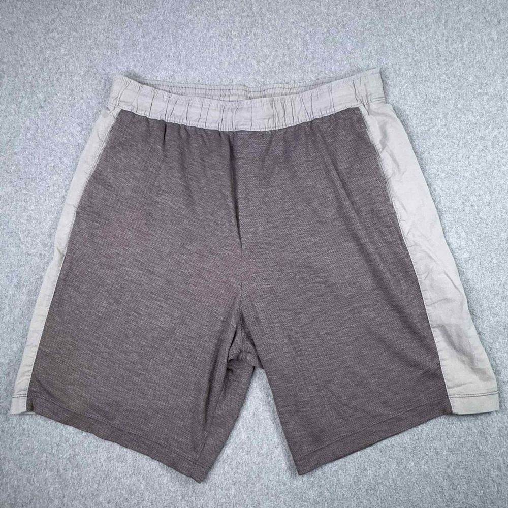 Lululemon Shorts Mens L Gray Performance Gym Workout Gym Running Unlined